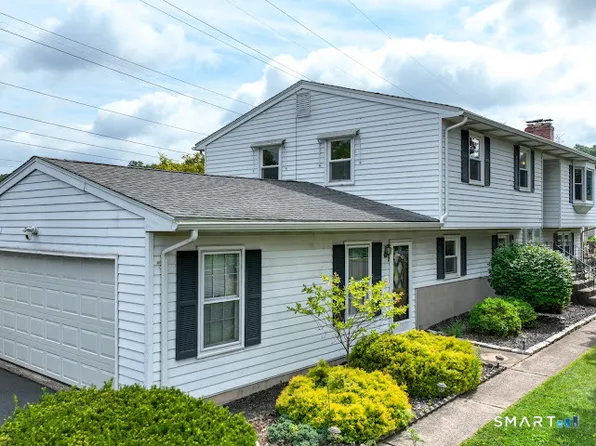 27 Hummingbird Drive, Berlin, CT 06037
