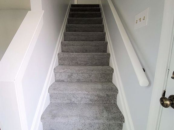 4th image of 459 Man O War Ct