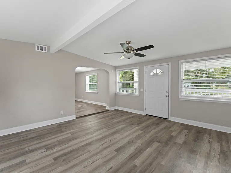 6109 Carnation Rd — Photo 5