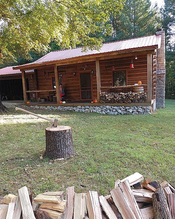 1st image of 127 Greenmeadow Dr