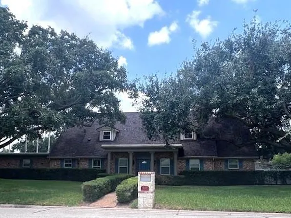 601 Palm Valley Dr E, Palm Valley, TX 78552