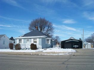 220 E Walnut St, Oglesby, IL 61348