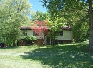 104 Comanche Trl, Carrollton, KY 41008