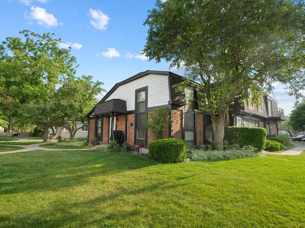 1024 Inverrary Ln #1024, Deerfield, IL 60015