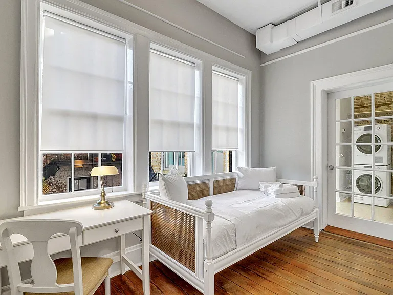 203 E York St #1 — Photo 8
