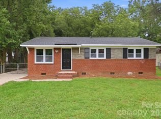 9430 Trinity Rd, Charlotte, NC 28216