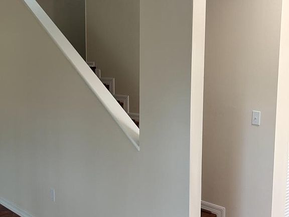 3rd image of 12846 Ashbrook Cir E