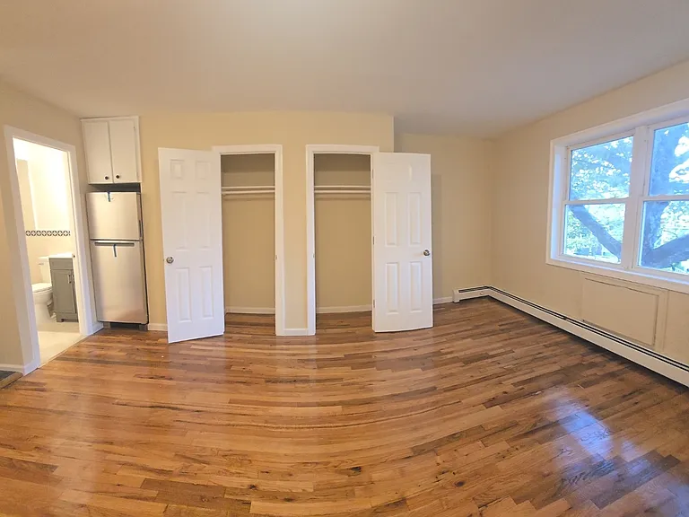 6506 163rd St #2B — Photo 2