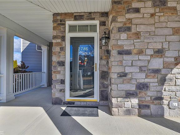 4th image of 2786 Meadow Lane Dr