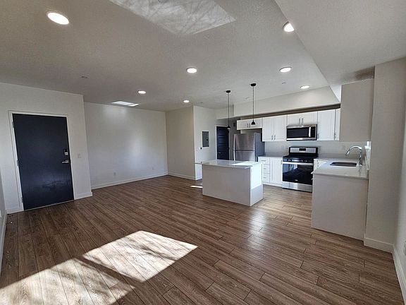 3rd image of 2968 Wall Ave #301