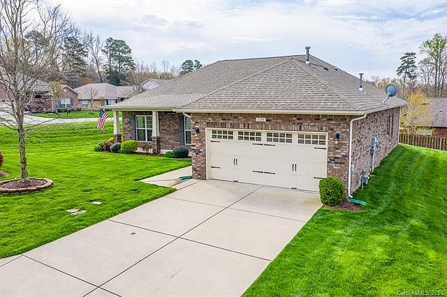 1st image of 7266 Kenyon Dr