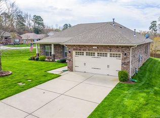 7266 Kenyon Dr, Denver, NC 28037