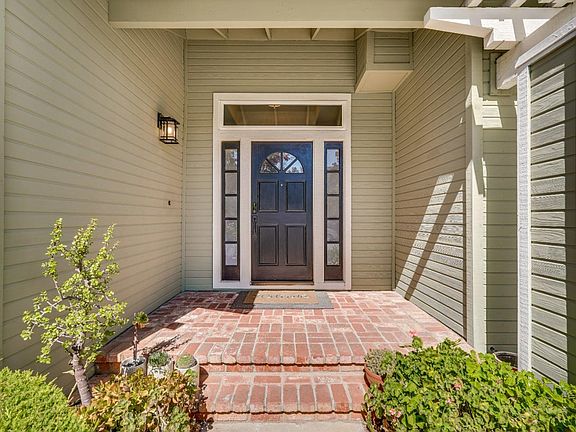 2nd image of 667 Briar Ranch Ln