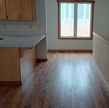 4th image of 107 E Bertrand St