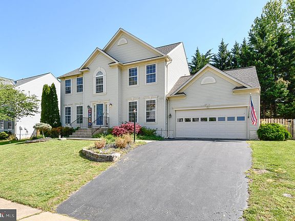 3rd image of 5 Sunstone Dr
