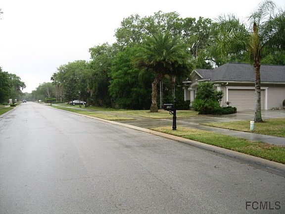 3rd image of 172 S Riverwalk Dr