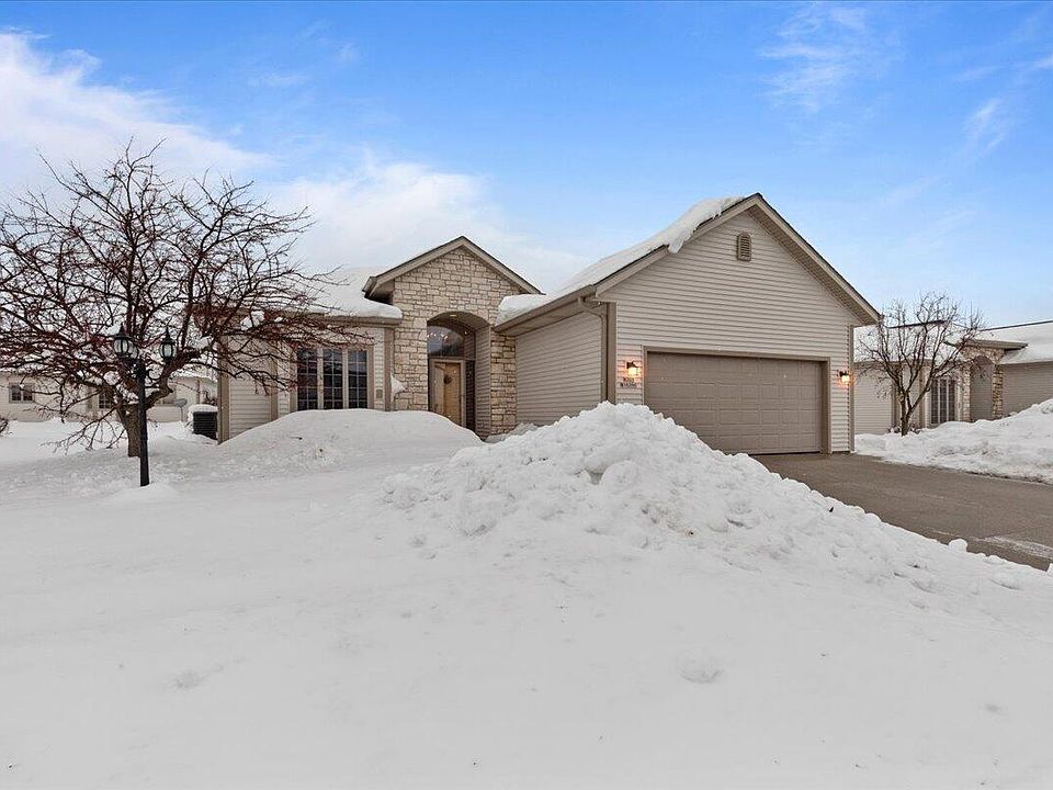 1st image of W203N16266 White Oak CIRCLE