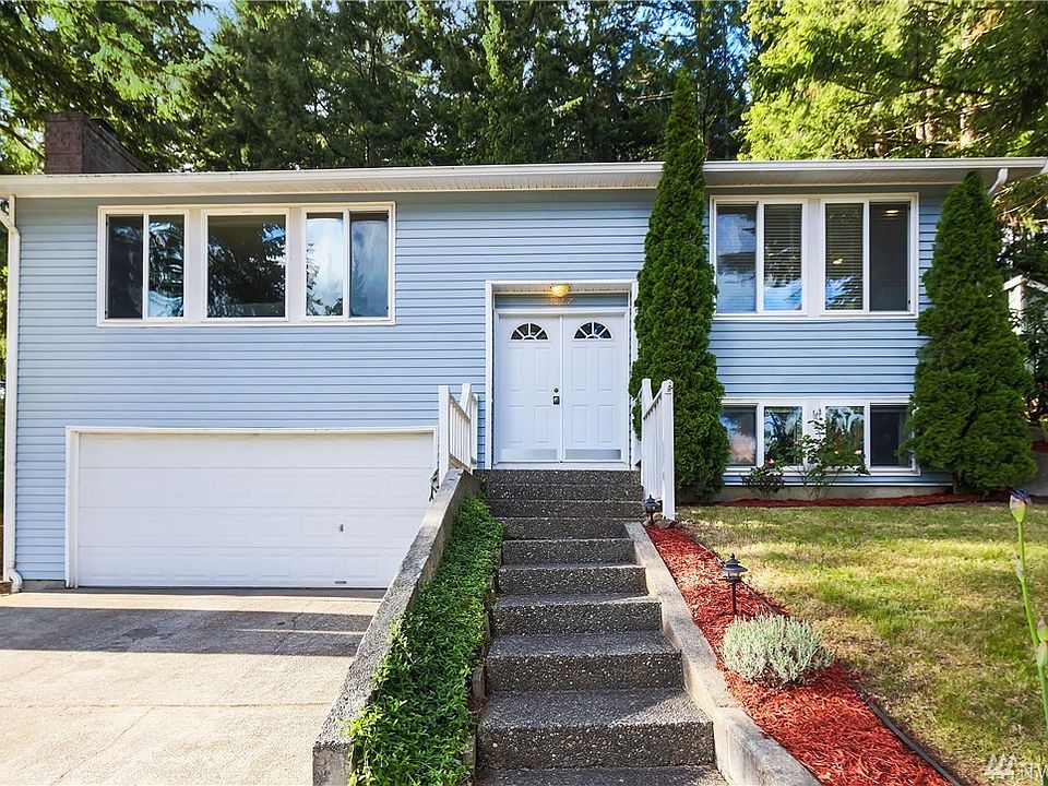 1st image of 2387 Red Spruce Dr SE