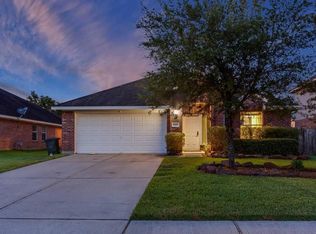 6523 Canyon Mist Ln, Dickinson, TX 77539