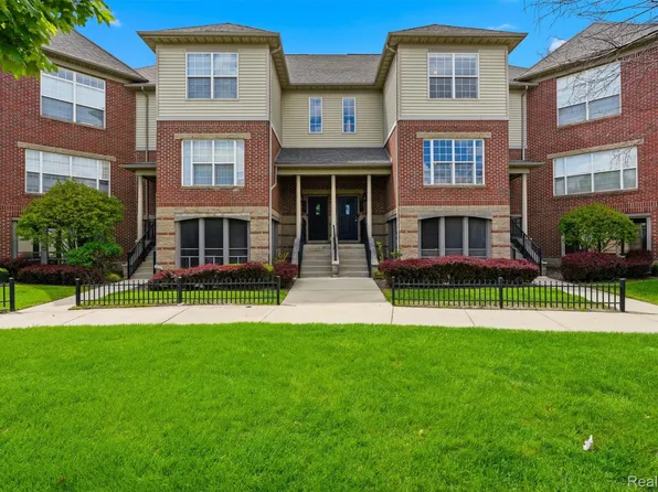 4311 Miracles Blvd, Detroit, MI 48201