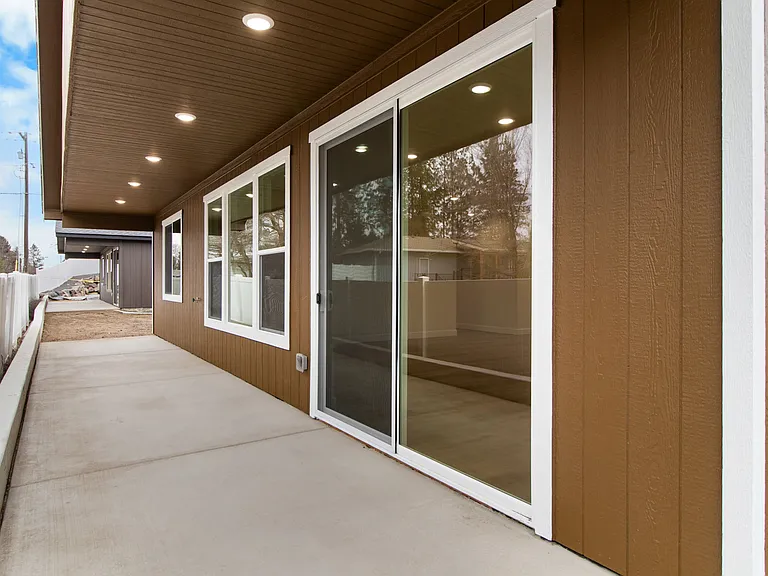 2411 E Kinglet Ln — Photo 22