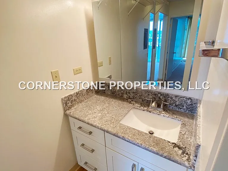 796 Isenberg St #14C — Photo 14