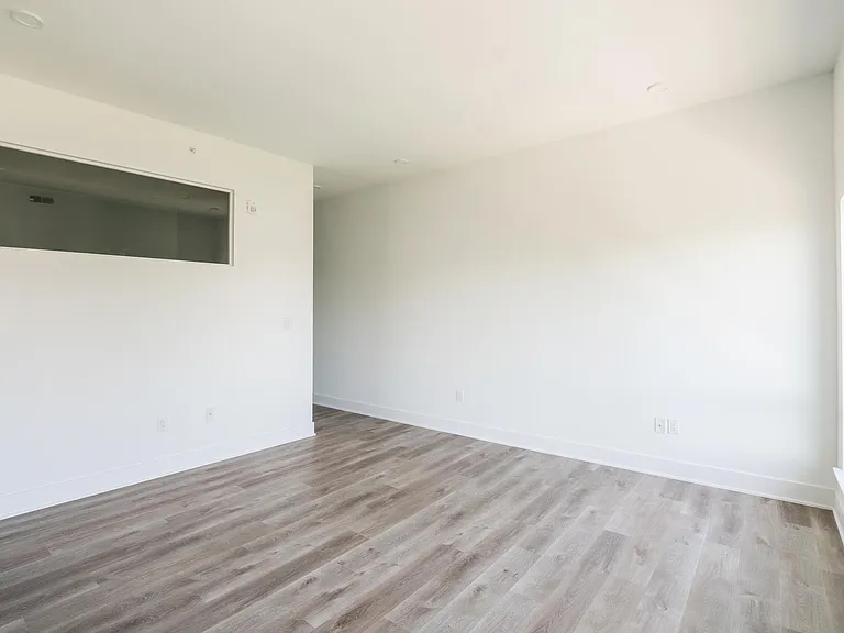 1420 Point Breeze Avenue — Photo 53