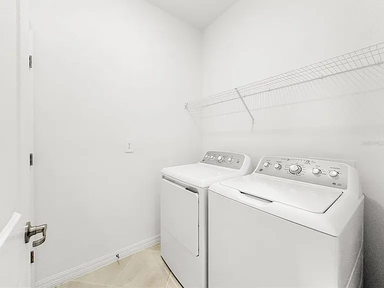 5552 Summit Pointe Cir #103 — Photo 41