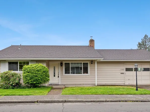 11785 SW Queen Elizabeth St, King City, OR 97224