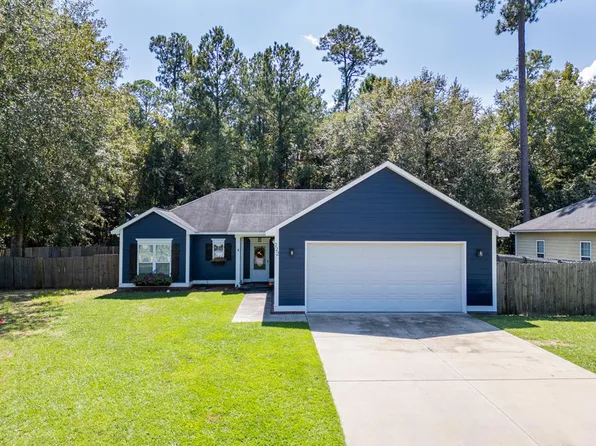 222 Hedgerow Dr, Leesburg, GA 31763