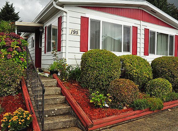 2nd image of 17401 SE 39th St Unit 195