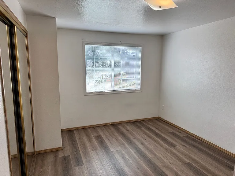 117 Lea Ave — Photo 17