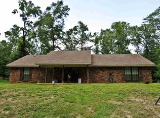 1512 Carter Rd, Marshall, TX 75672