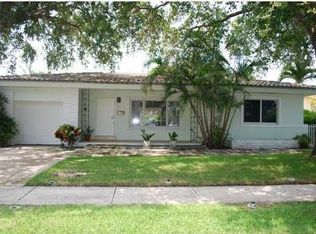 1995 Ixora Rd, North Miami, FL 33181