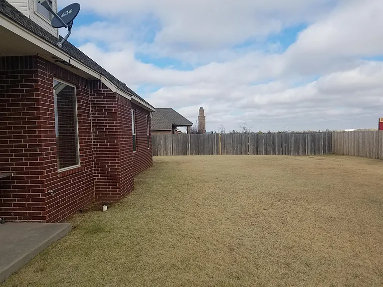 5800 Shiloh Blvd — Photo 49