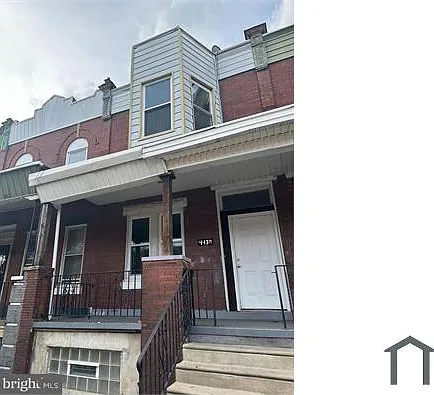 4430 N 19th St — Photo 2