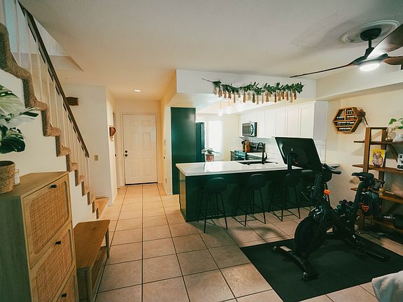 3rd image of 3037 Ingelow St APT 5