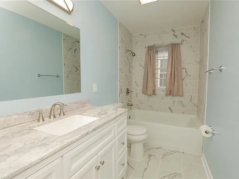 120 Lipscomb St — Photo 4