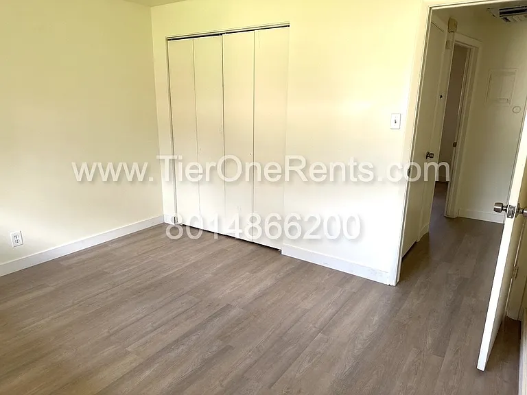 2271 E Gregson Ave — Photo 10
