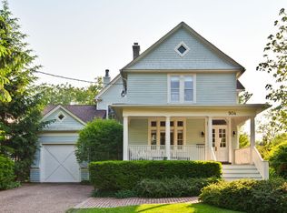 904 Vernon Ave, Glencoe, IL 60022