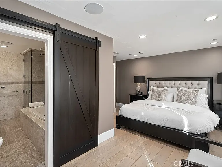 3642 Alta Mesa Dr — Photo 46