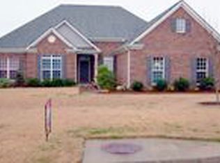 1090 Vanessa Ave, Bogart, GA
