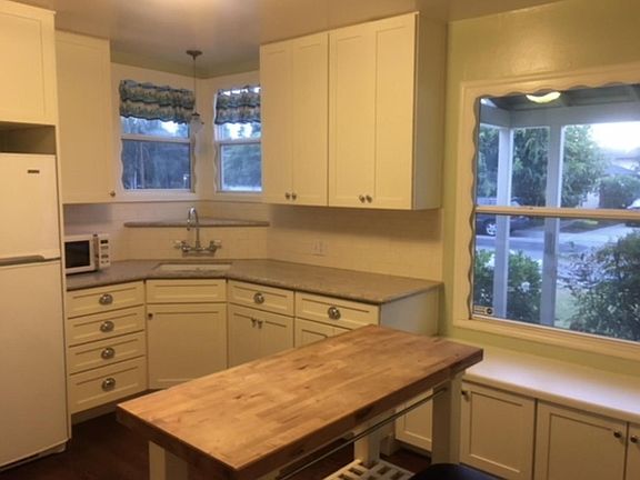 2nd image of 465 Macarthur Ave