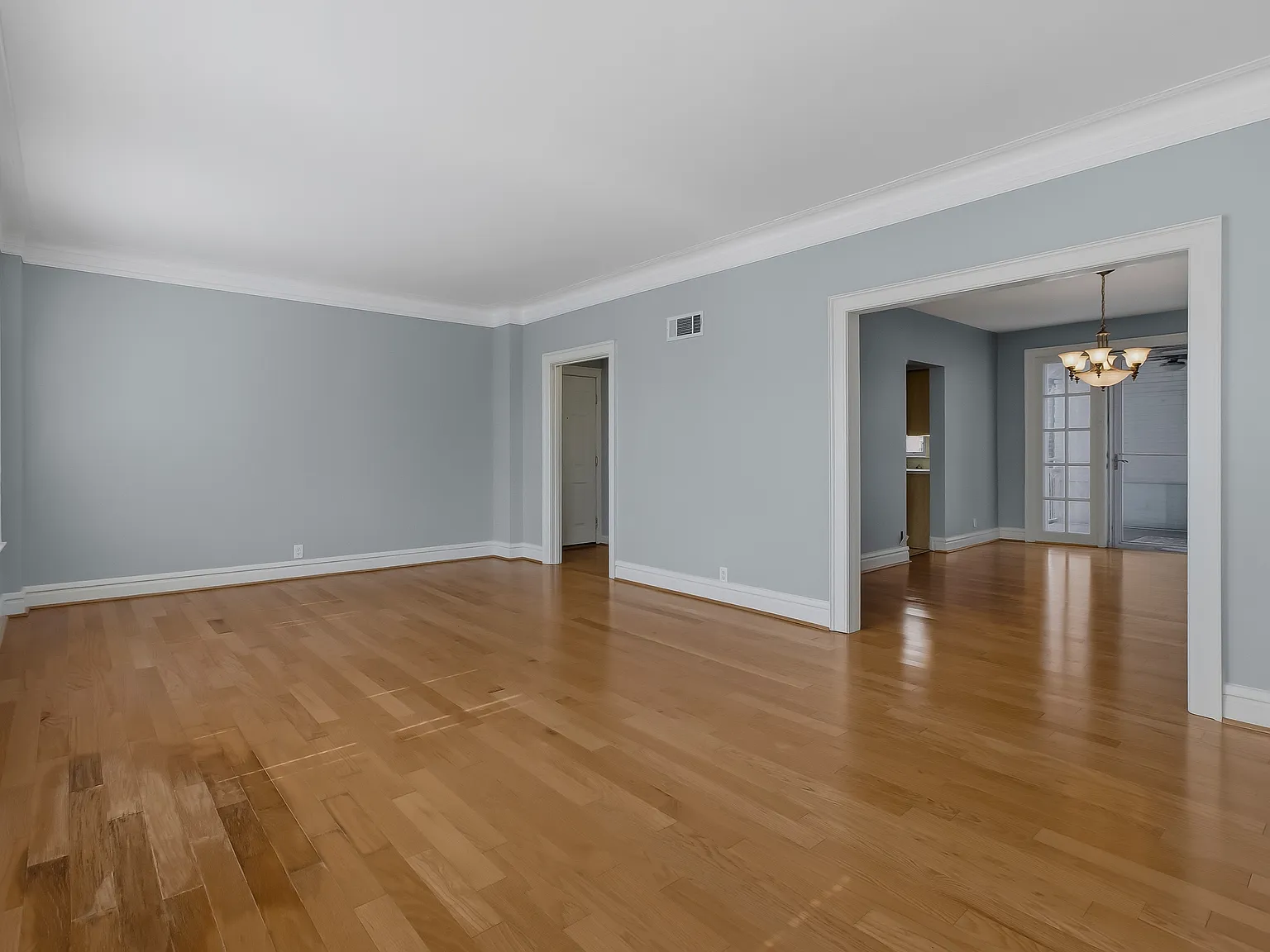 329 Belt Ave — Photo 2