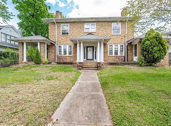 2nd image of 3009 Hawthorne Ave