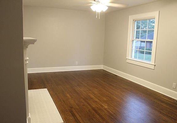 3rd image of 1324 Bernard St