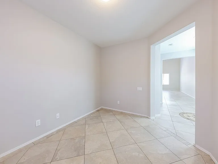 5432 W Hobby Horse Dr — Photo 10