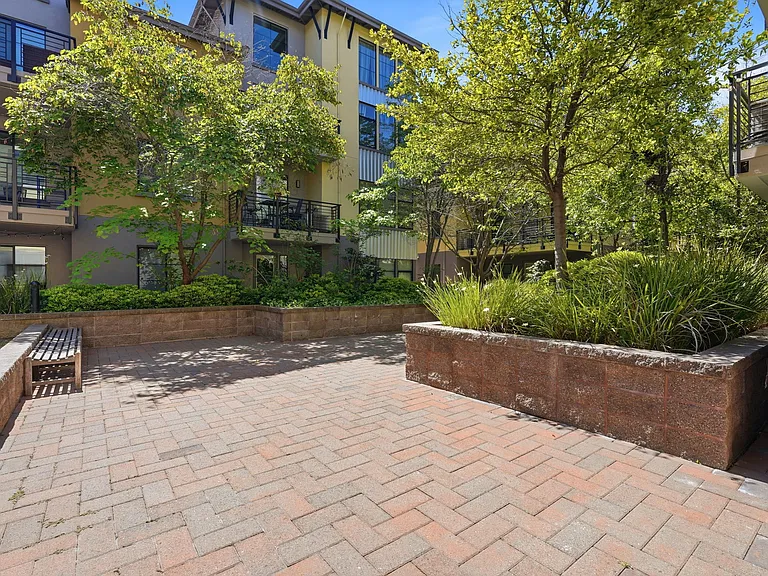 800 N 8th St #129 — Photo 10