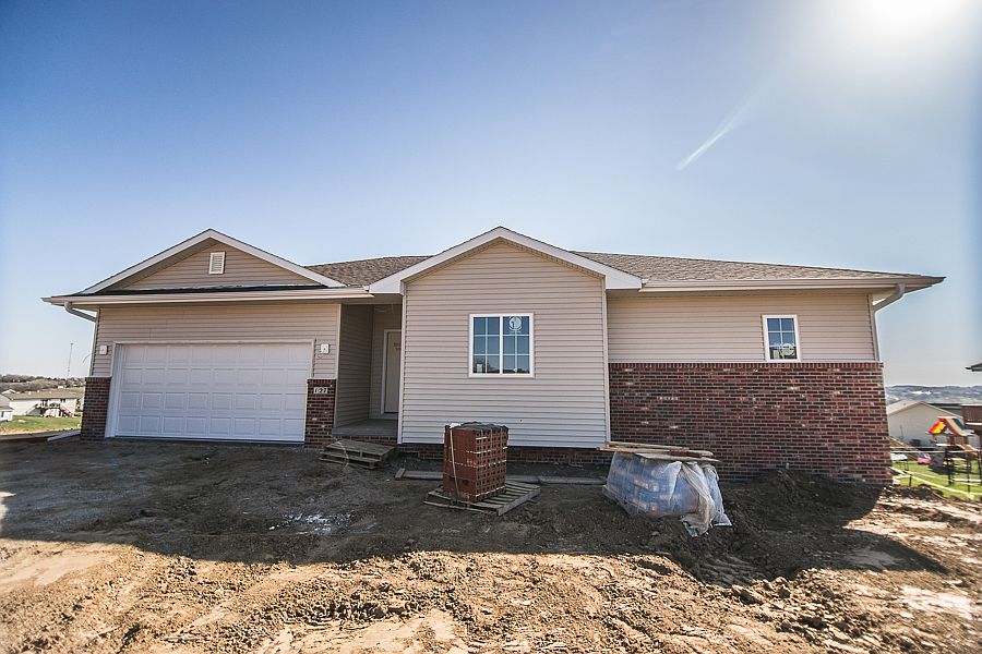 2nd image of 127 Hickory Ridge Dr