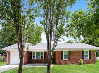 2 Summit Ave, Goose Creek, SC 29445
